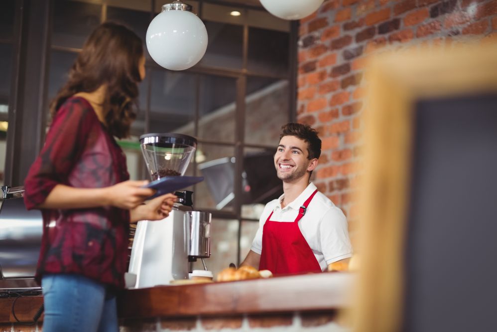 6 melhores práticas de atendimento ao cliente para sua cafeteria - Villa  Café
